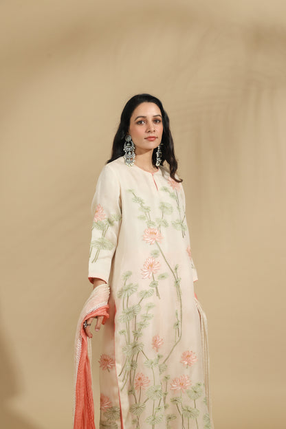 The Apricot Lace Embroidered Silk Set