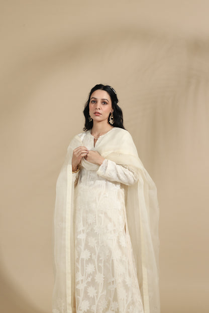 The Alabaster Flora Hand-Embroidered Silk Set