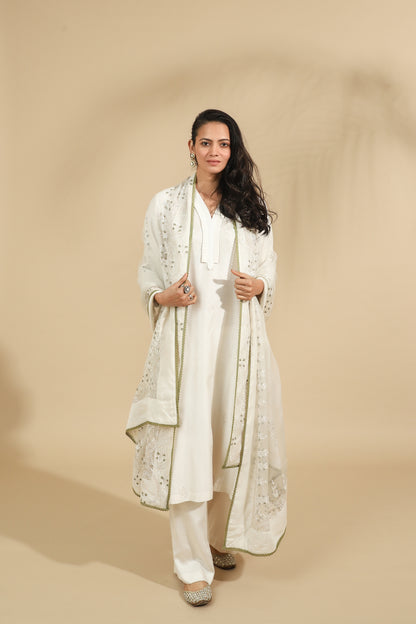 Ivory Grace Handcrafted Kurta Set