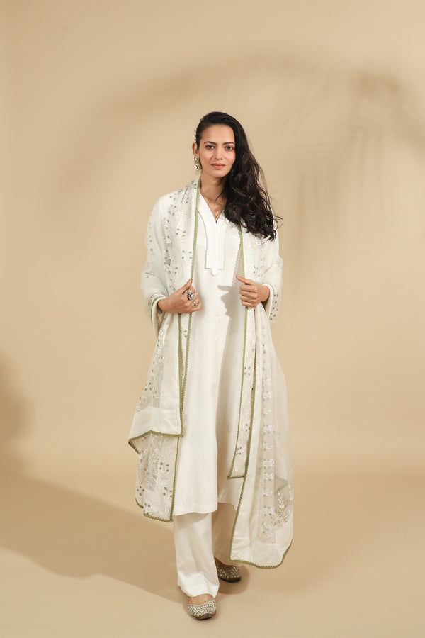 Ivory Grace Handcrafted Kurta Set